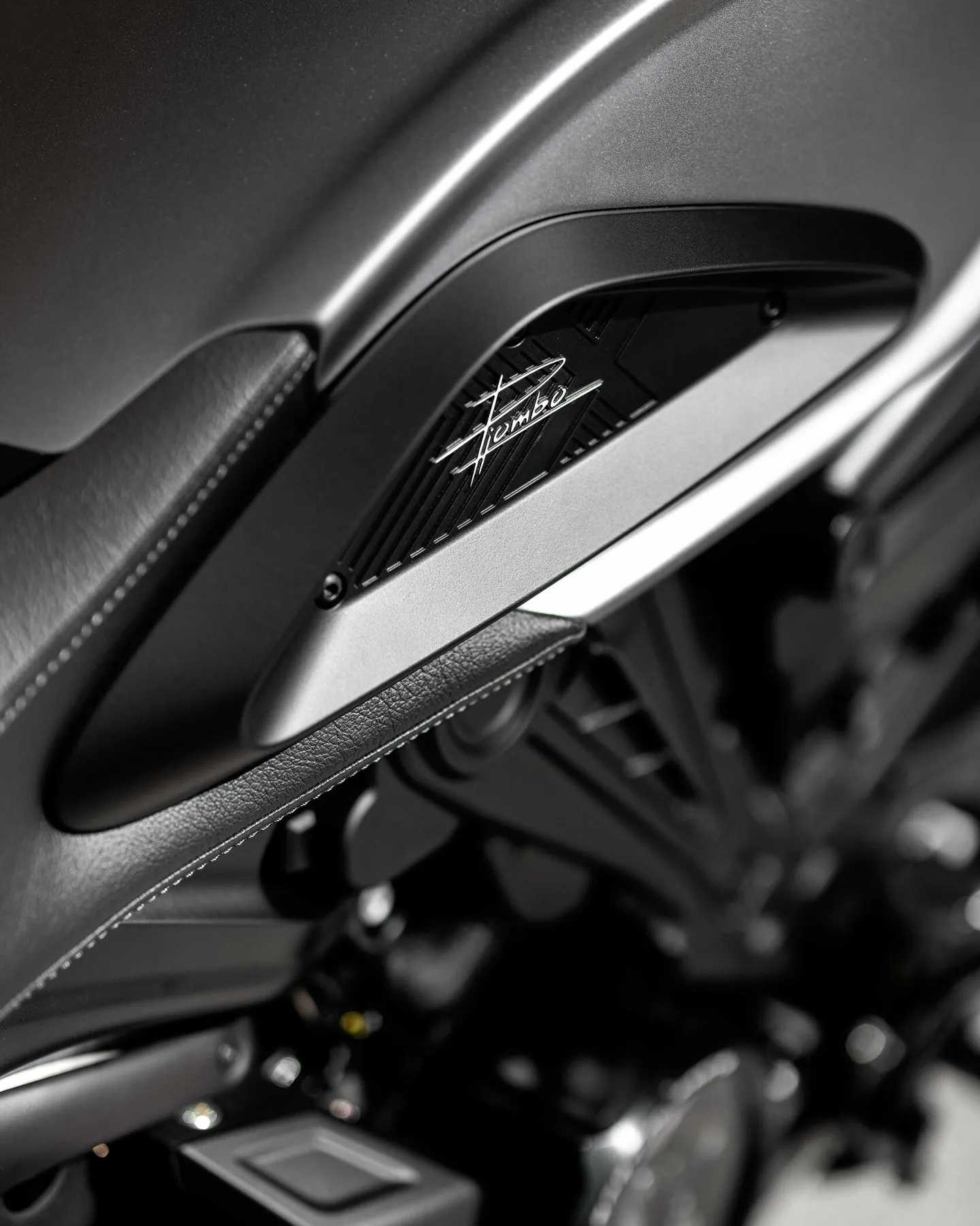 Piombo-X — body detail